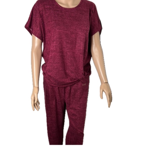 Isaac Mizrahi Casual Burgundy NWT  Lounge Set Burgundy Wine Color - Picture 2 of 16